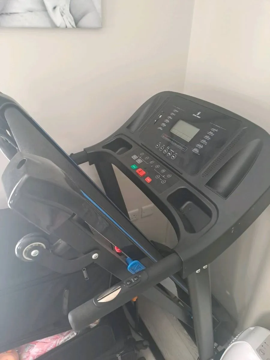Capital sports treadmill