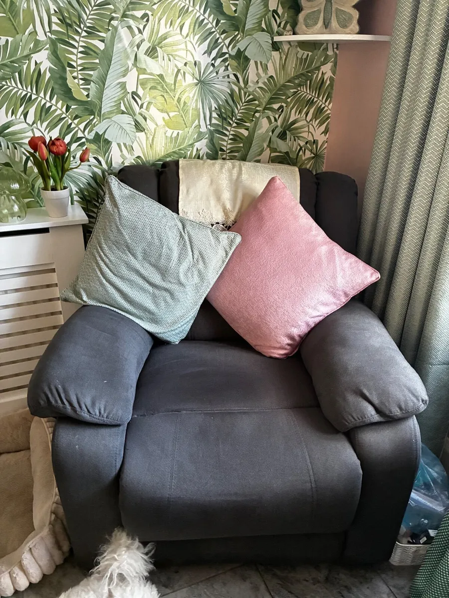 Armchairs - Image 1