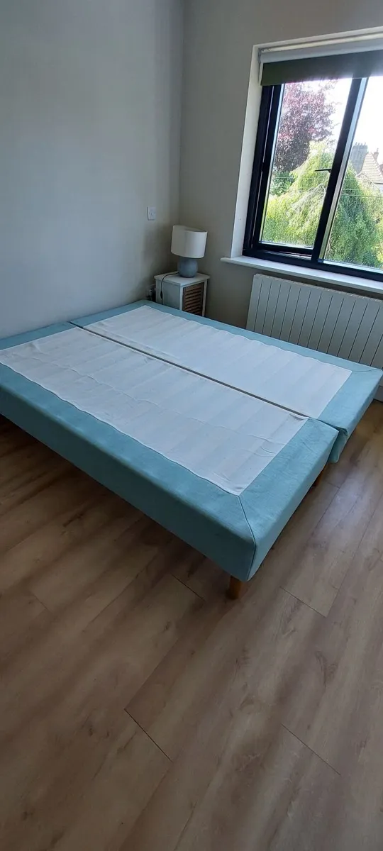 Bed - Image 1