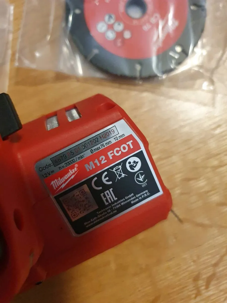 Milwaukee M12FCOT Fuel Cut Off Tool Body - Image 4