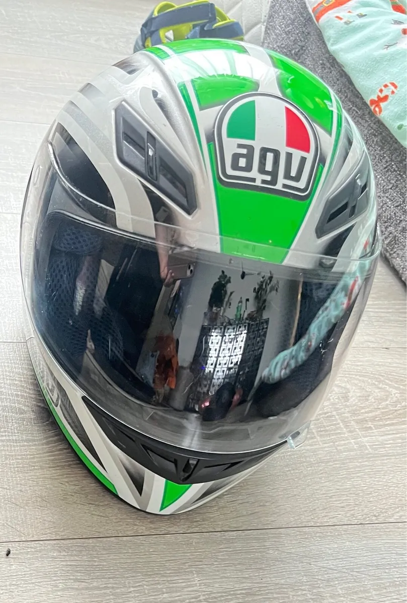 HGV  Motorbike Helmet - Image 1