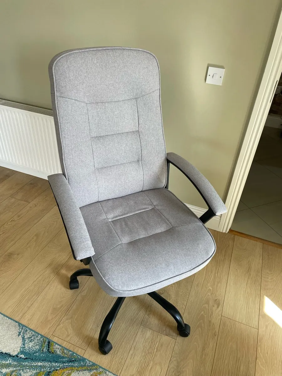 Office chair - Image 3