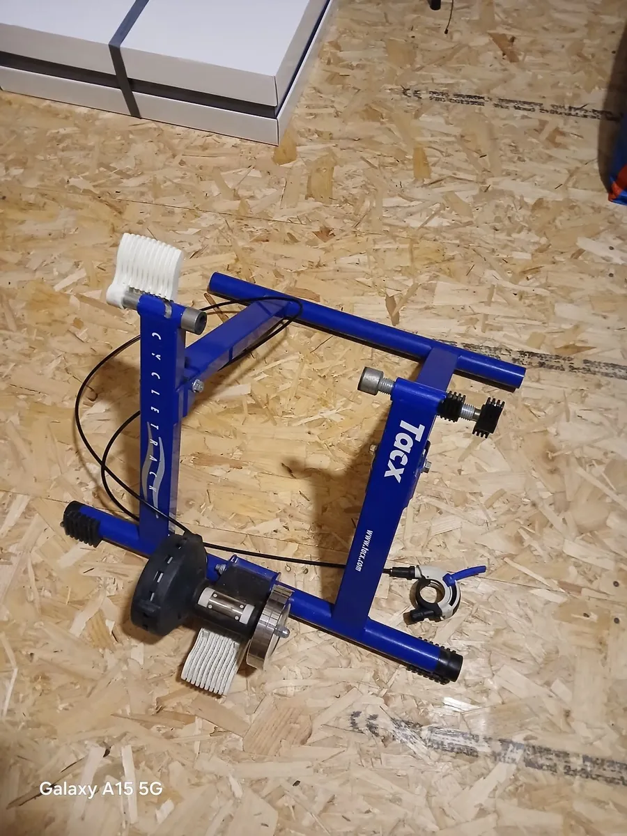 Tacx Cycle Track Foldable Indoor Trainer