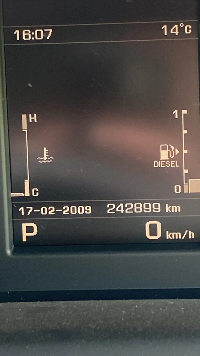 3.0 discovery crewcab 333 Tax - Image 4