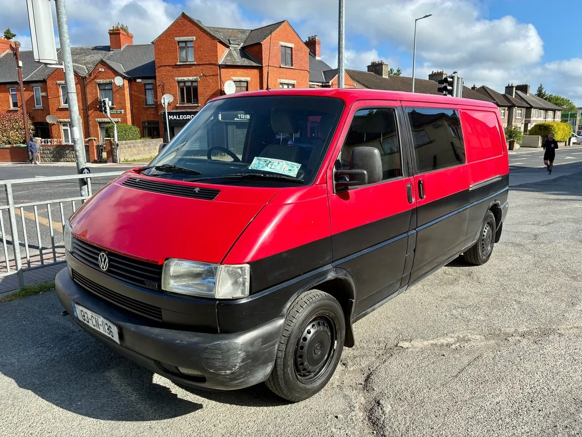 VW T4 Transporter Campervan 2.5TDI LWB - Image 4