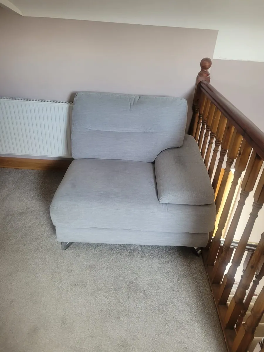 Grey corner piece and chair - Image 2