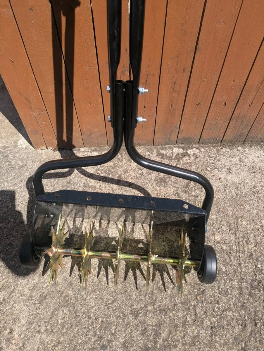 garden lawn Aerator - Image 1