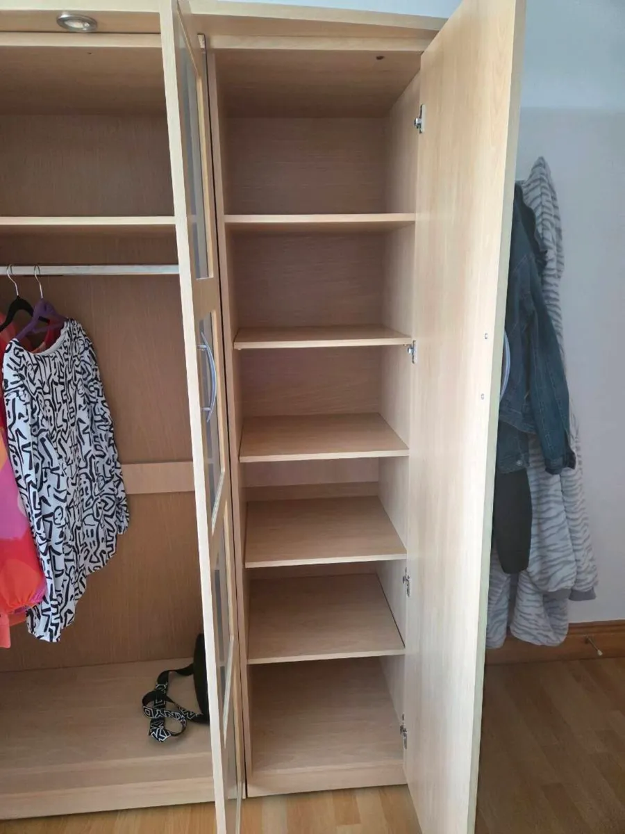 Wardrobe - Image 4