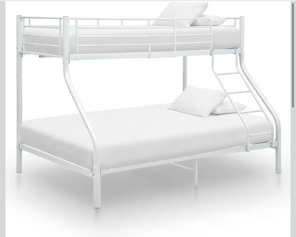 Bunk bed - Image 1