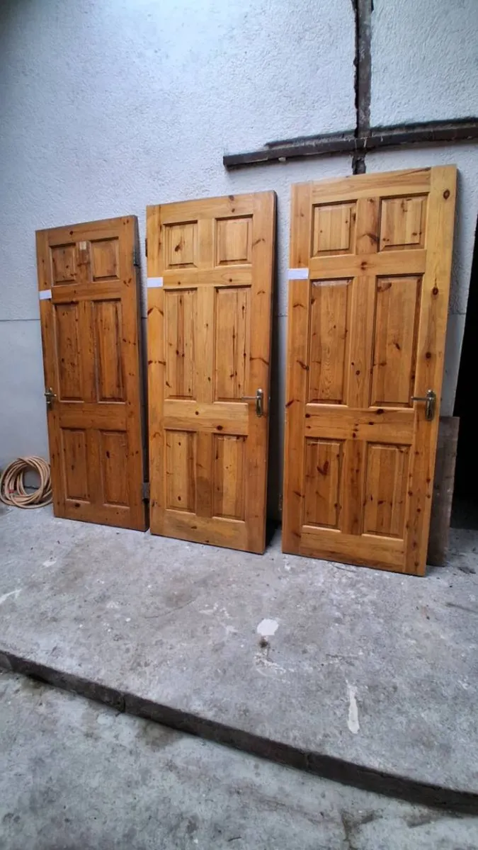 Pine doors - Image 1