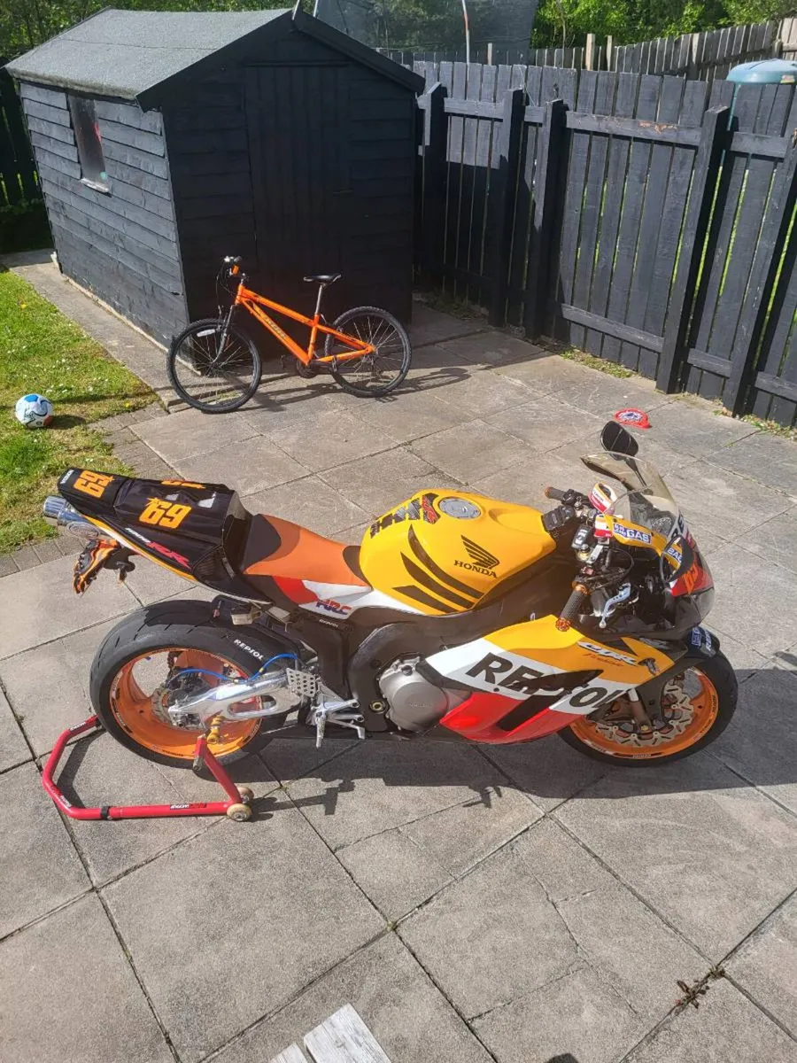 Motorbike - Image 2