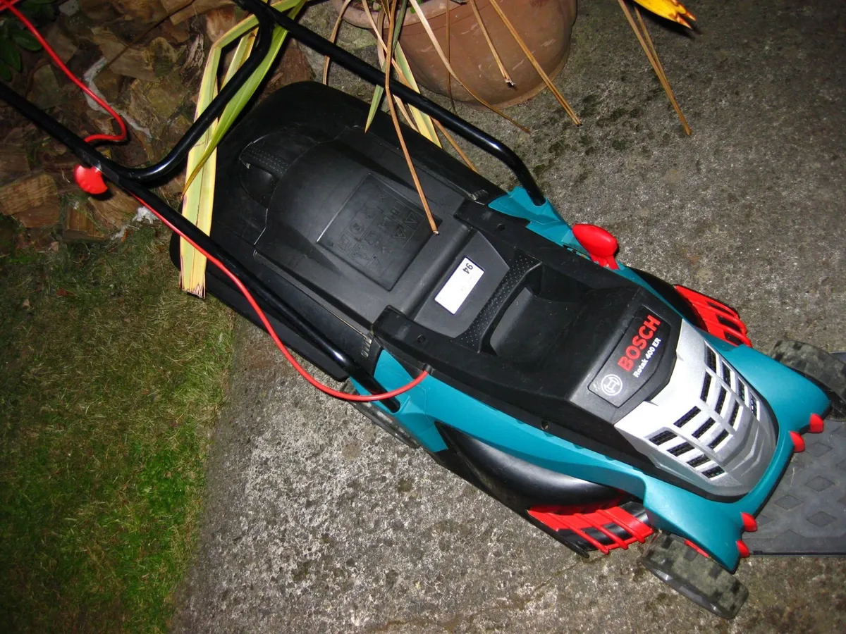 Spotless Bosch Rotak 400 ER Quality Electric Mower - Image 3