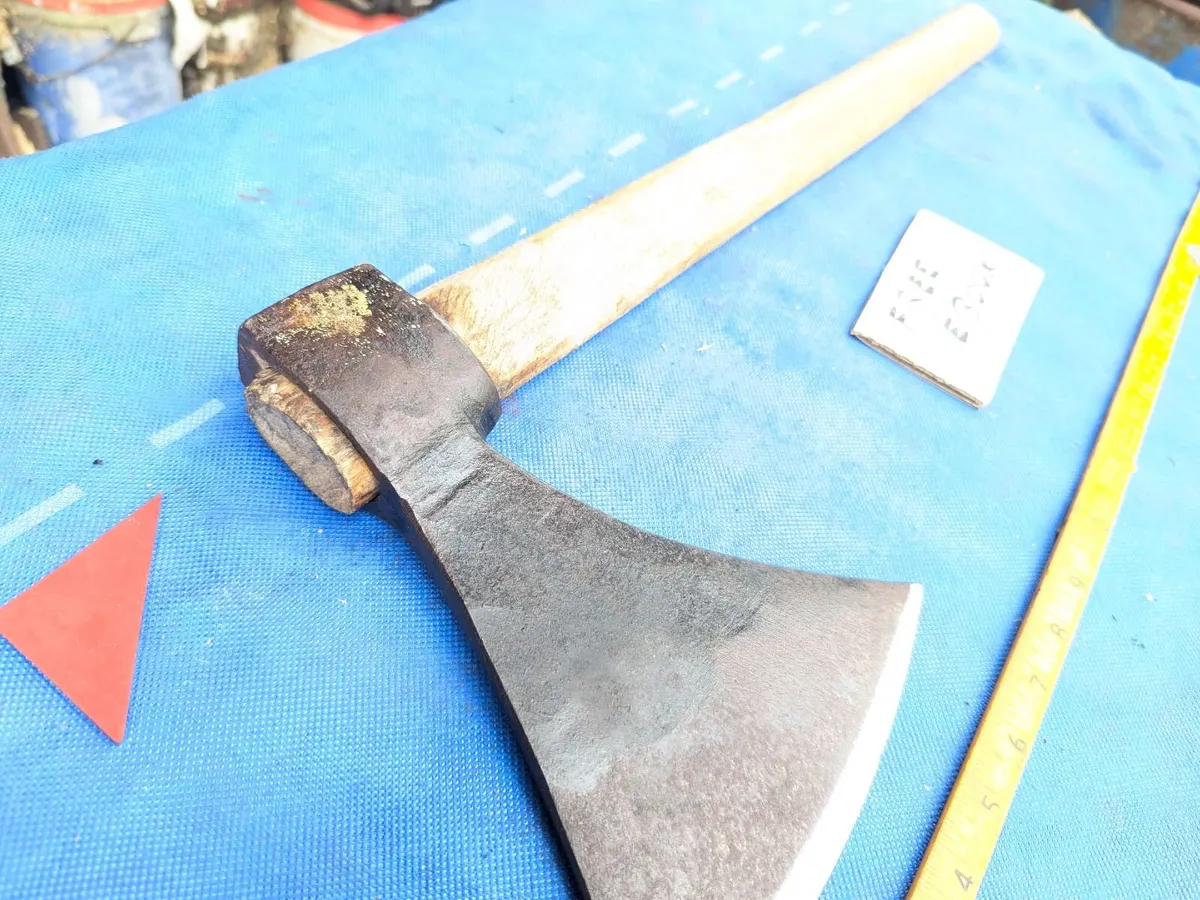 3lb French Carpenters Axe - Image 2