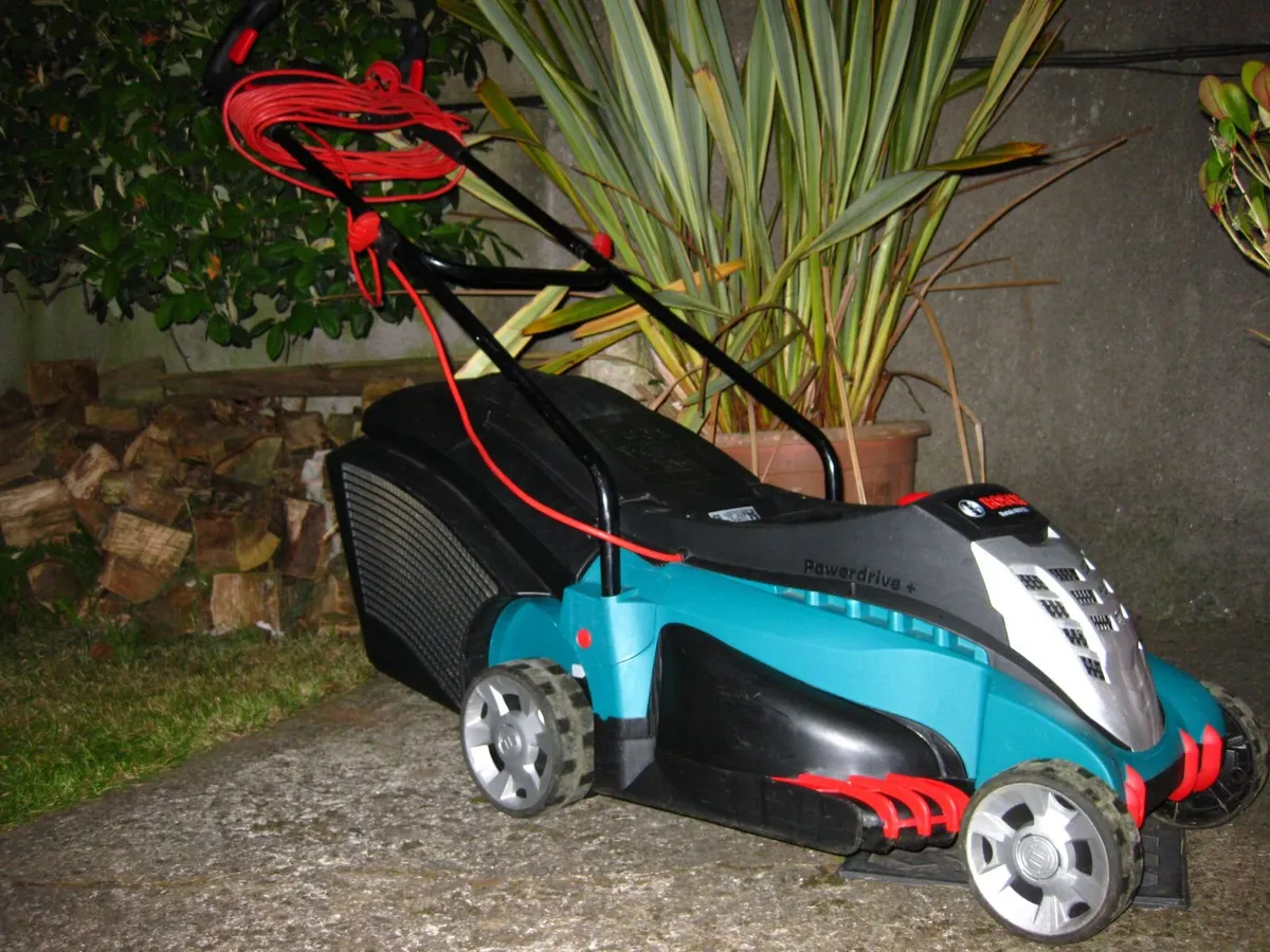 Spotless Bosch Rotak 400 ER Quality Electric Mower - Image 2