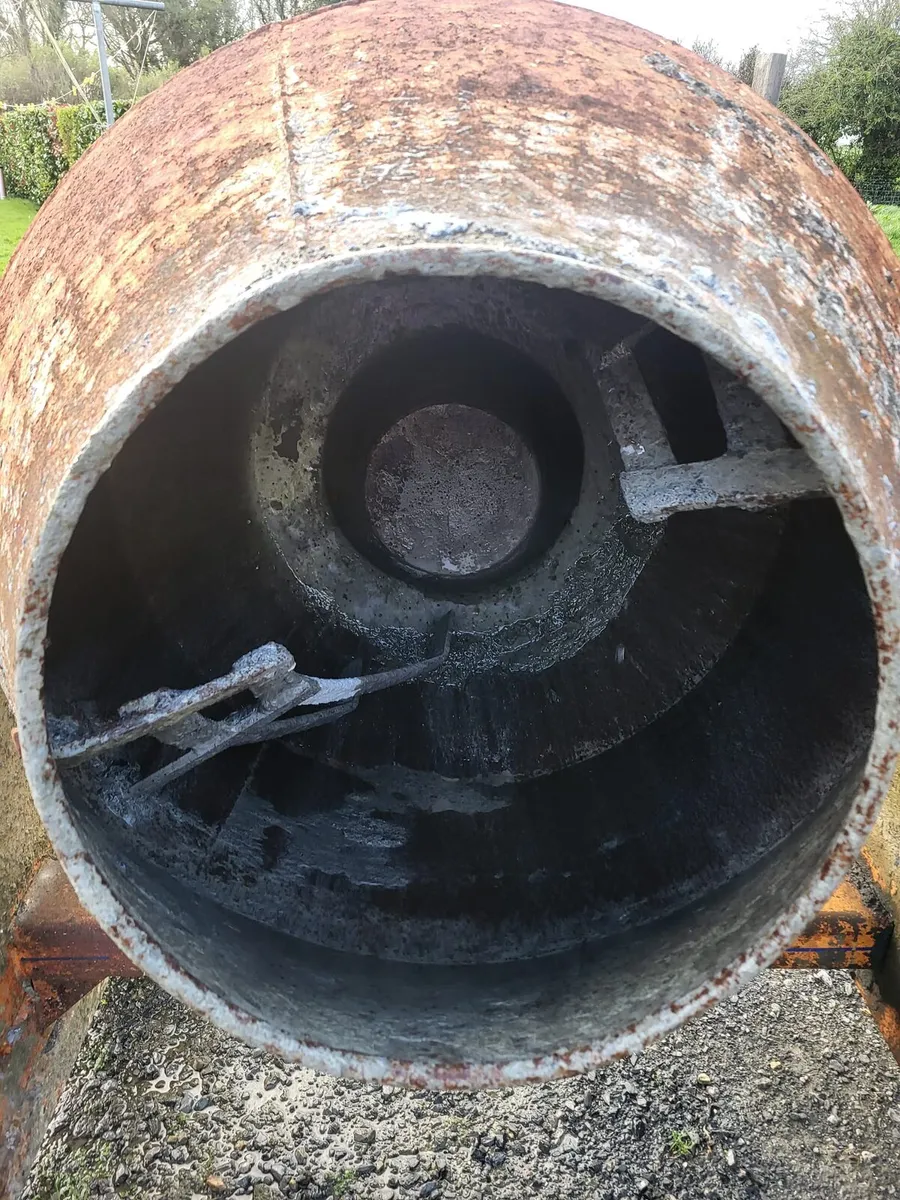 Cement mixer - Image 2