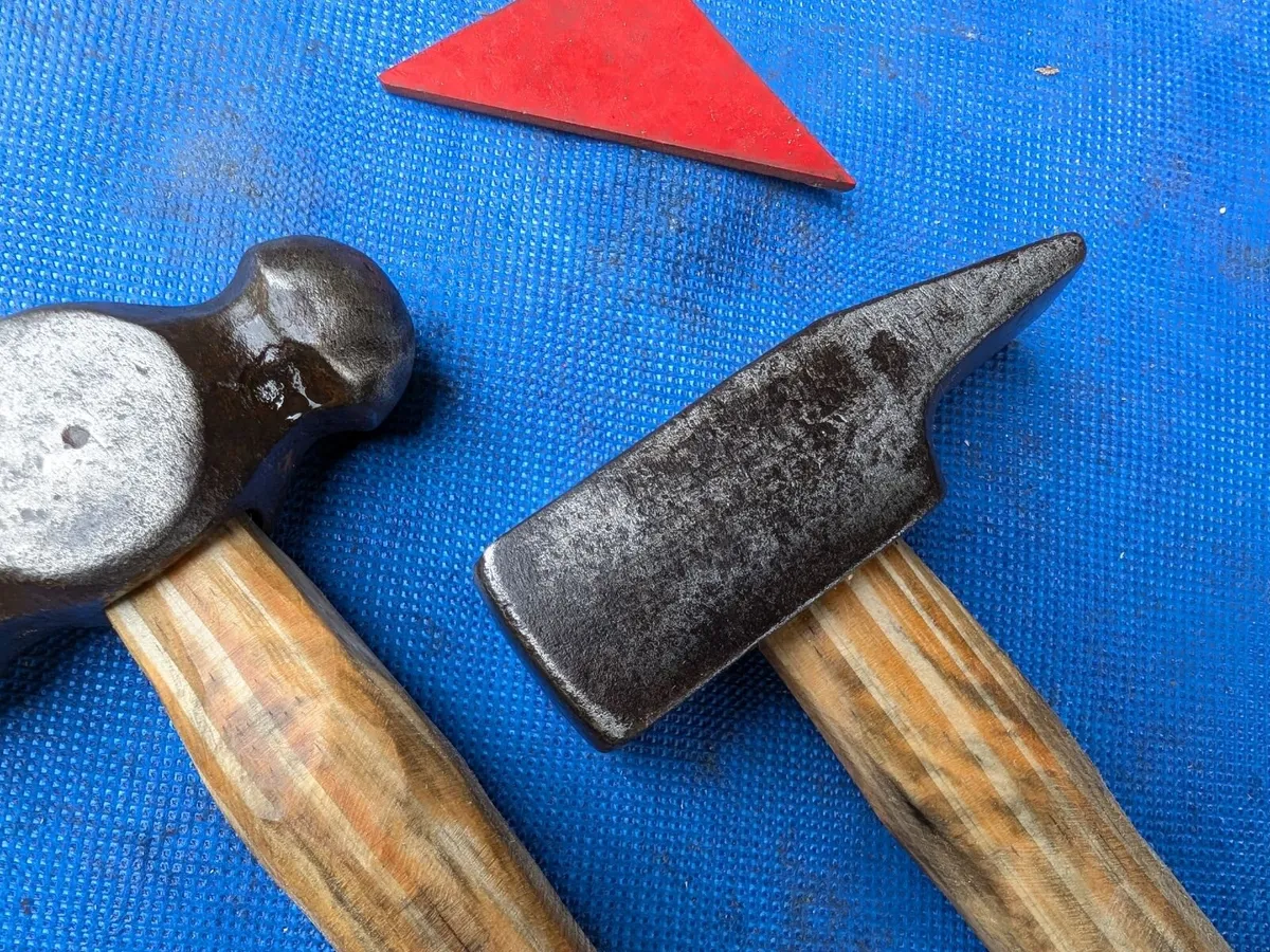 2 Light Metalwork Hammers - Image 3