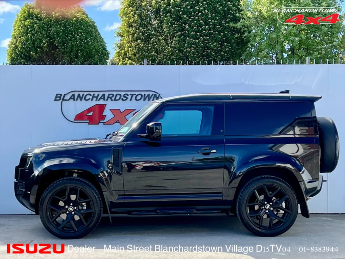 Land Rover Defender D250 X-DYNAMIC 3 SEATER VATQ - Image 3