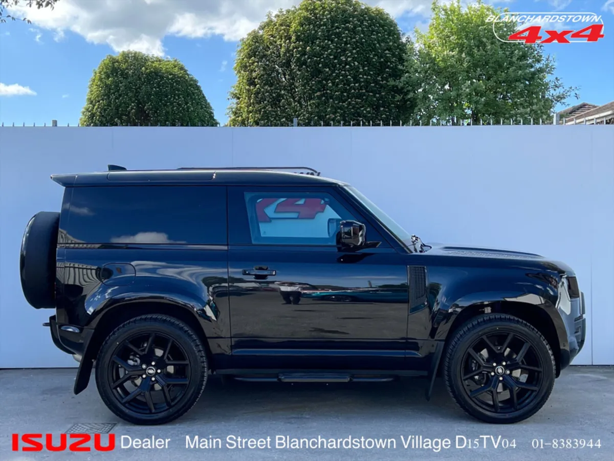 Land Rover Defender D250 X-DYNAMIC 3 SEATER VATQ - Image 4