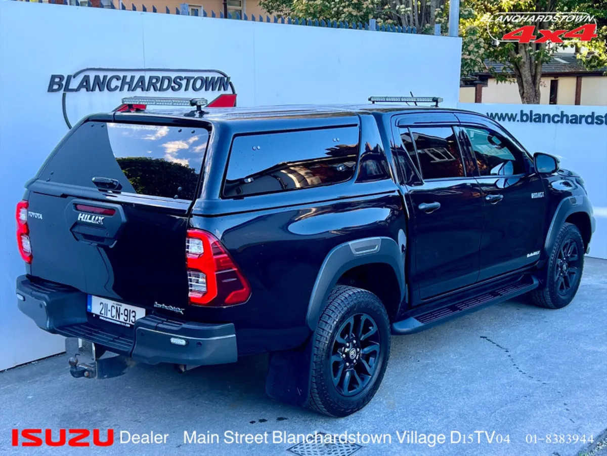 Toyota Hilux 2.8 INVINCIBLE AUTO BEST AVAILABLE - Image 2