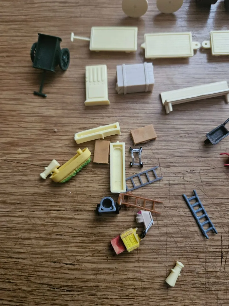 Hornby OO Gauge Accessories - Image 2