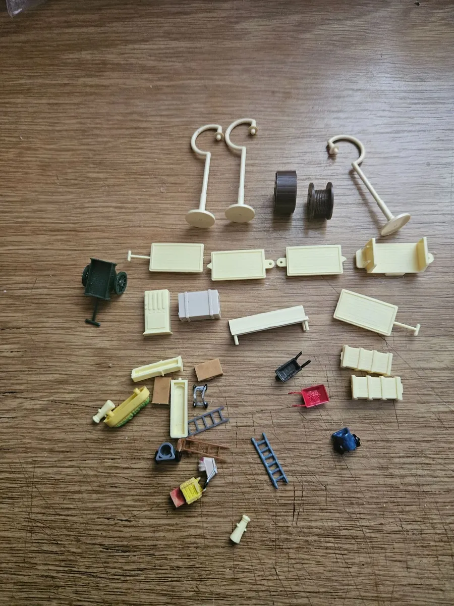 Hornby OO Gauge Accessories - Image 4