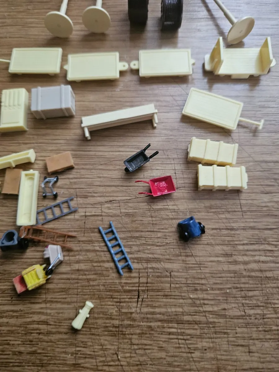 Hornby OO Gauge Accessories - Image 3