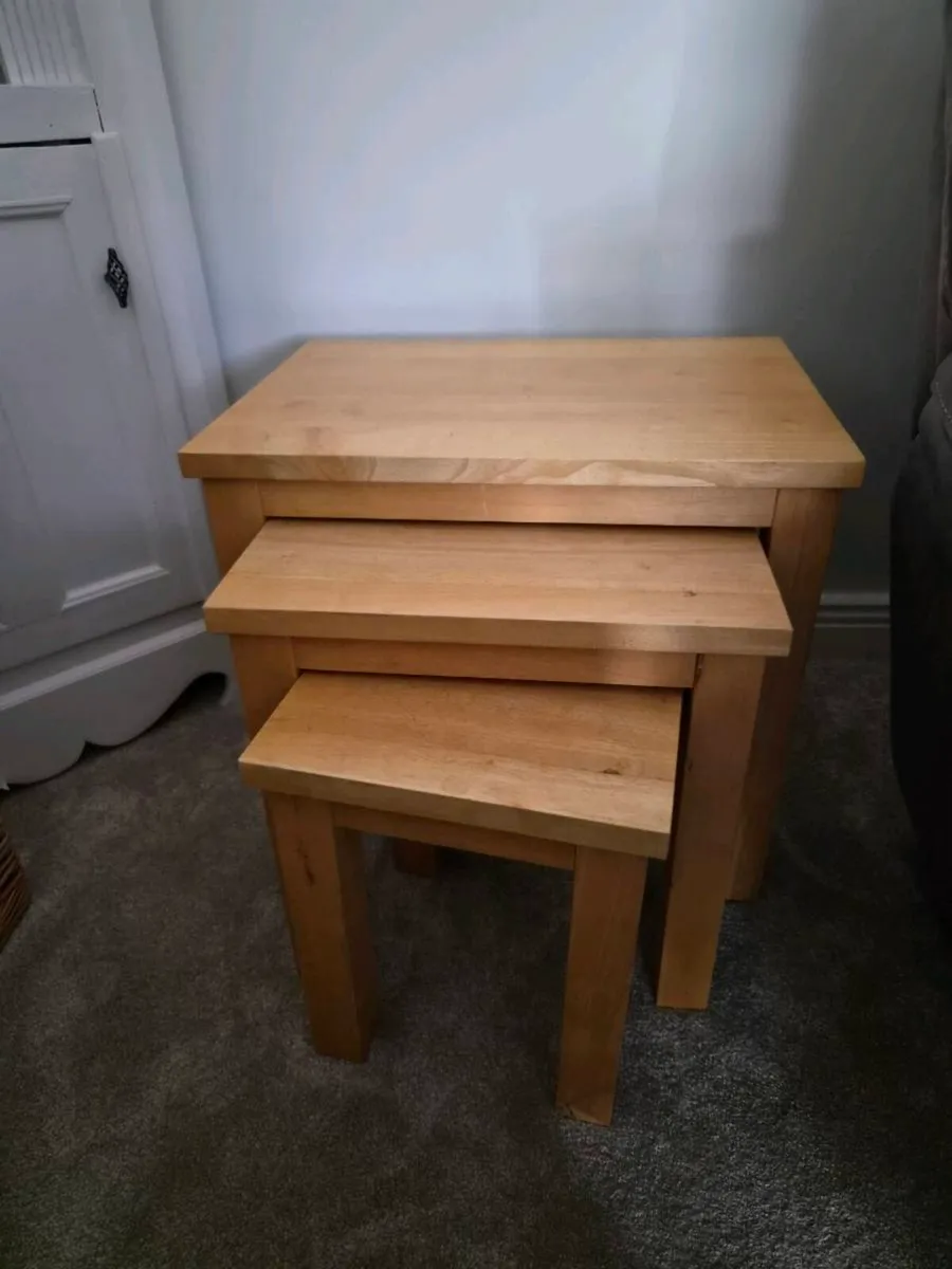 Nest of tables - Image 1