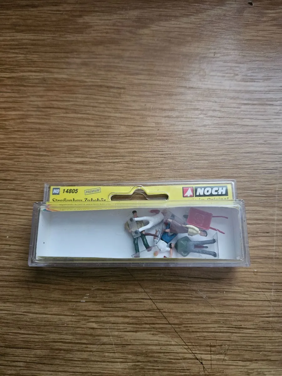 Hornby Noch OO HO Construction Workers - Image 1