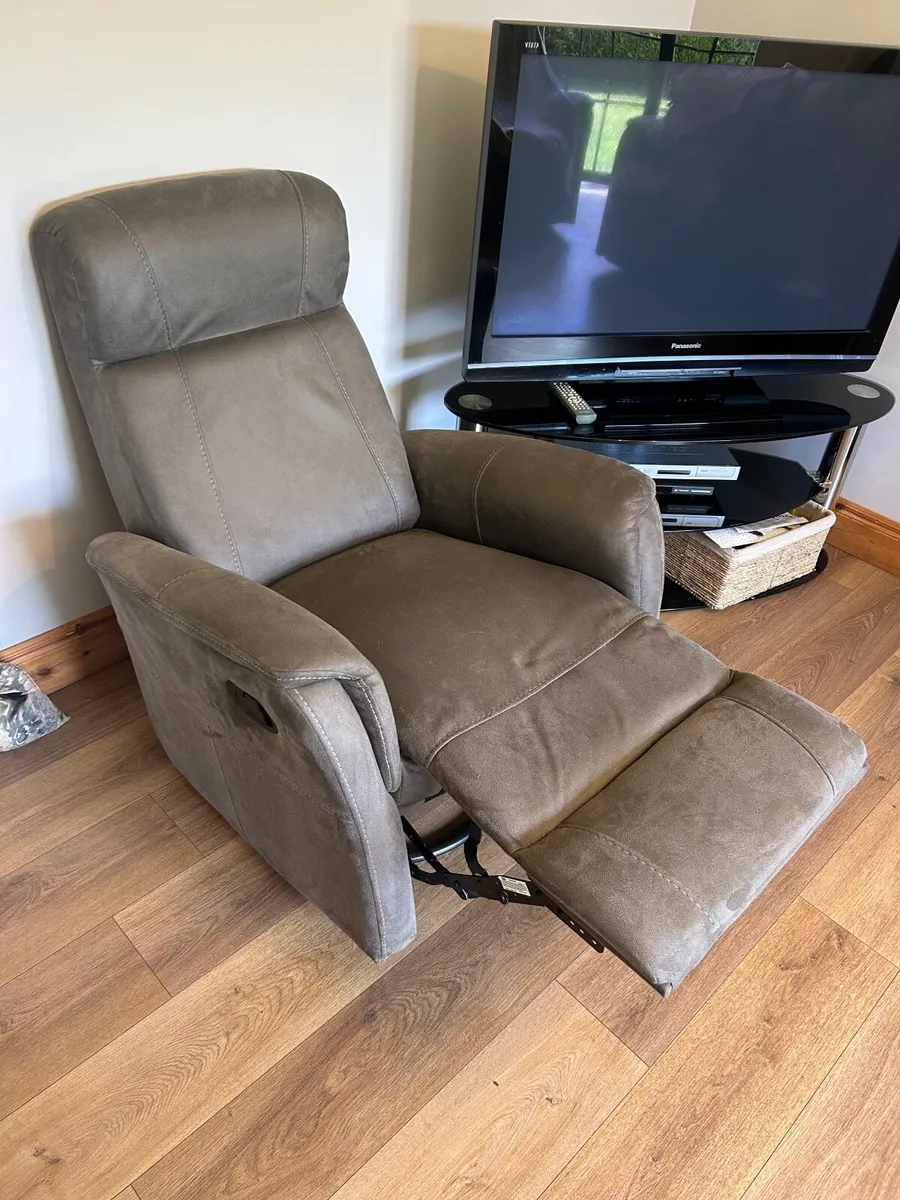 Reclining and Rocking Living Room Chair - Image 4