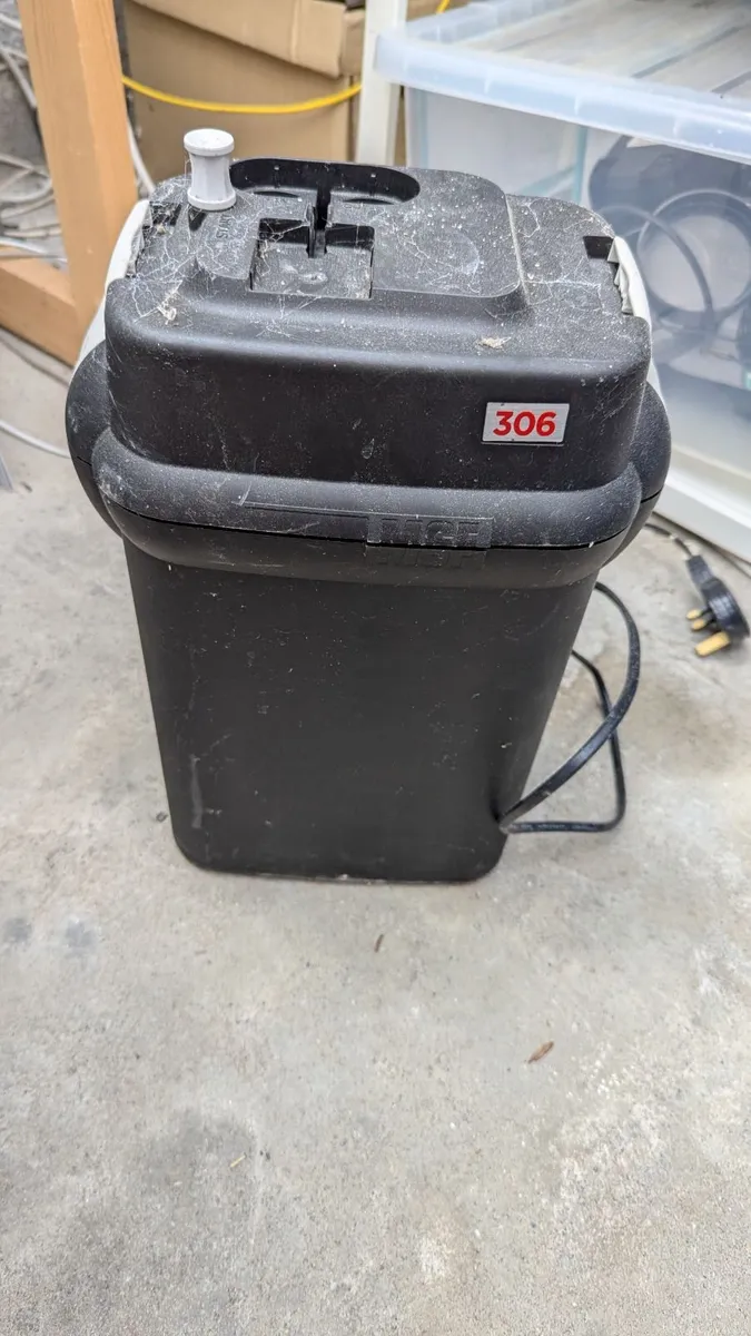 Aquarium 300L (66gal) 160cmx48cmx41cm (LxWxH) - Image 4