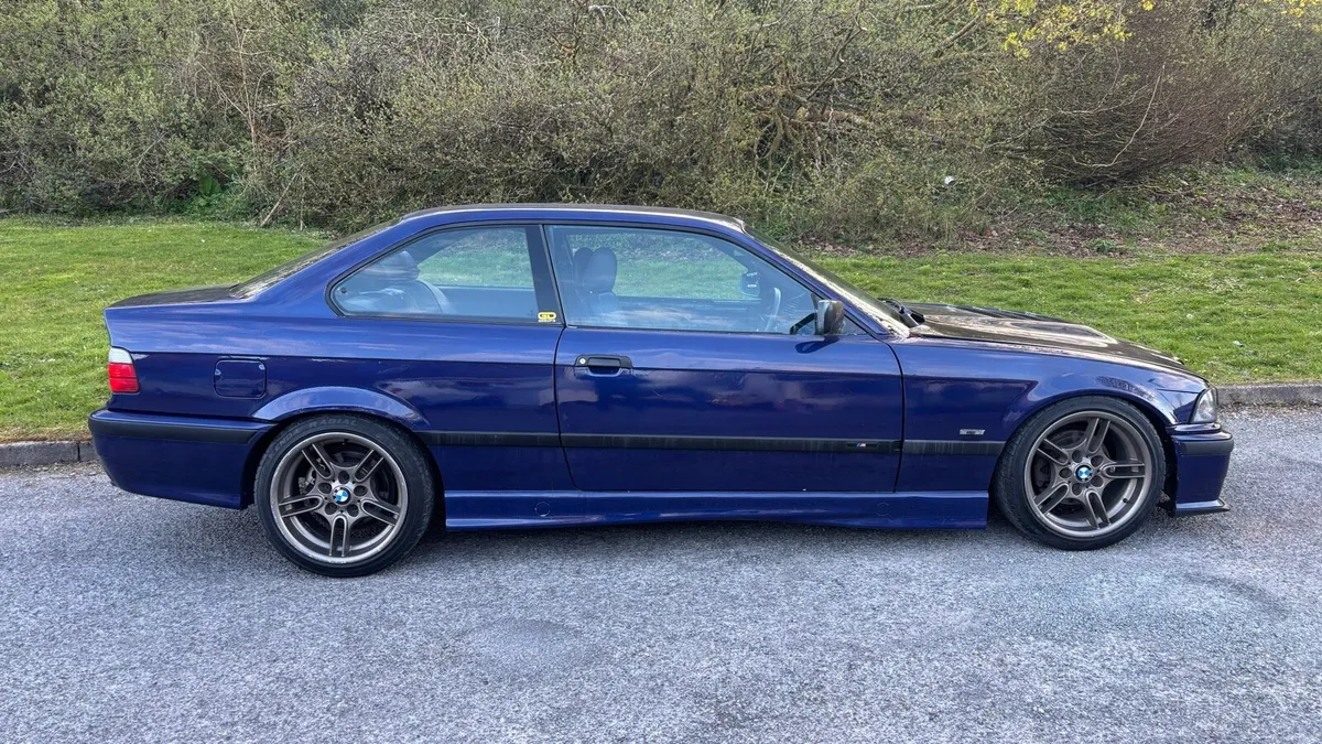 E36 bmw 318is - Image 1