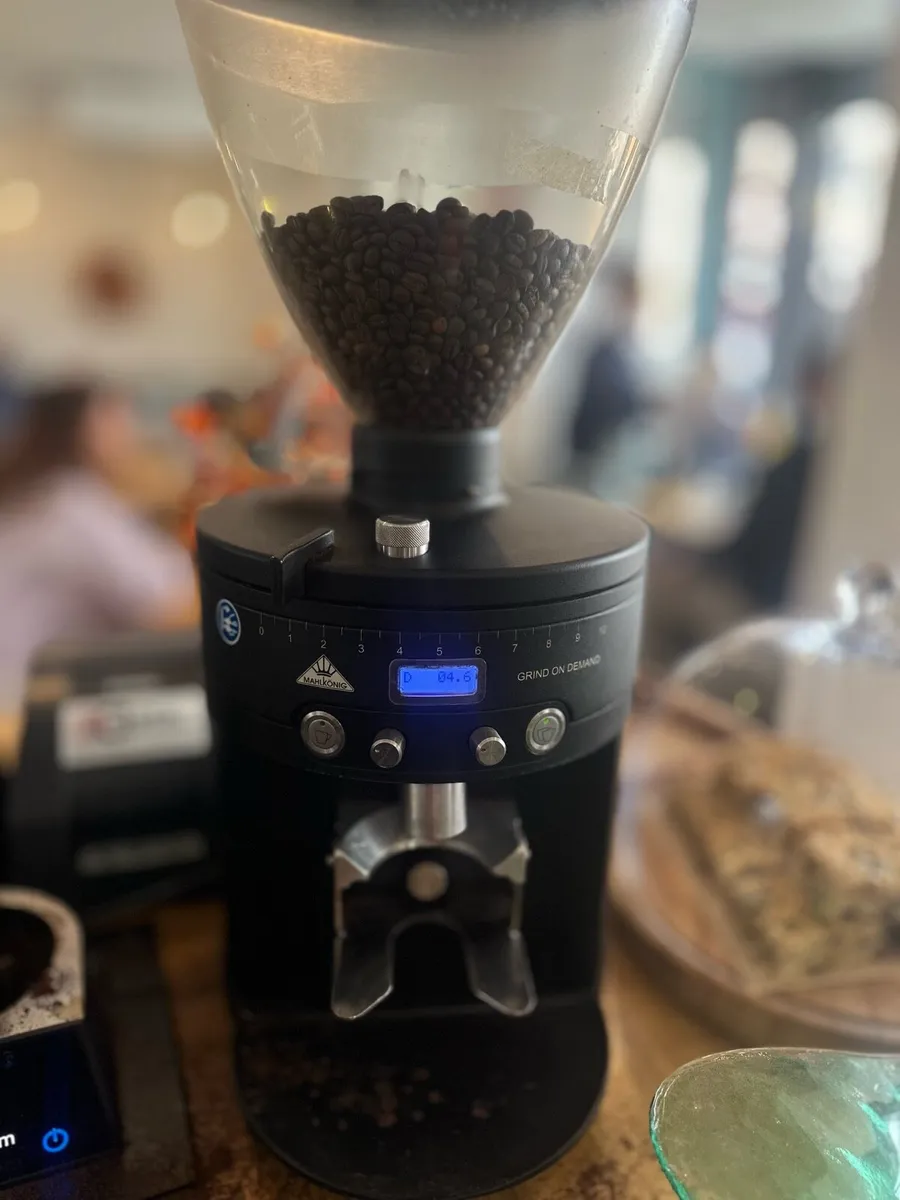 Mahlkonig K30 coffee grinder - Image 1