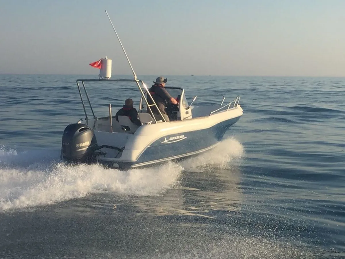 Boat. Quicksilver 230wa Suzuki 150 - Image 2