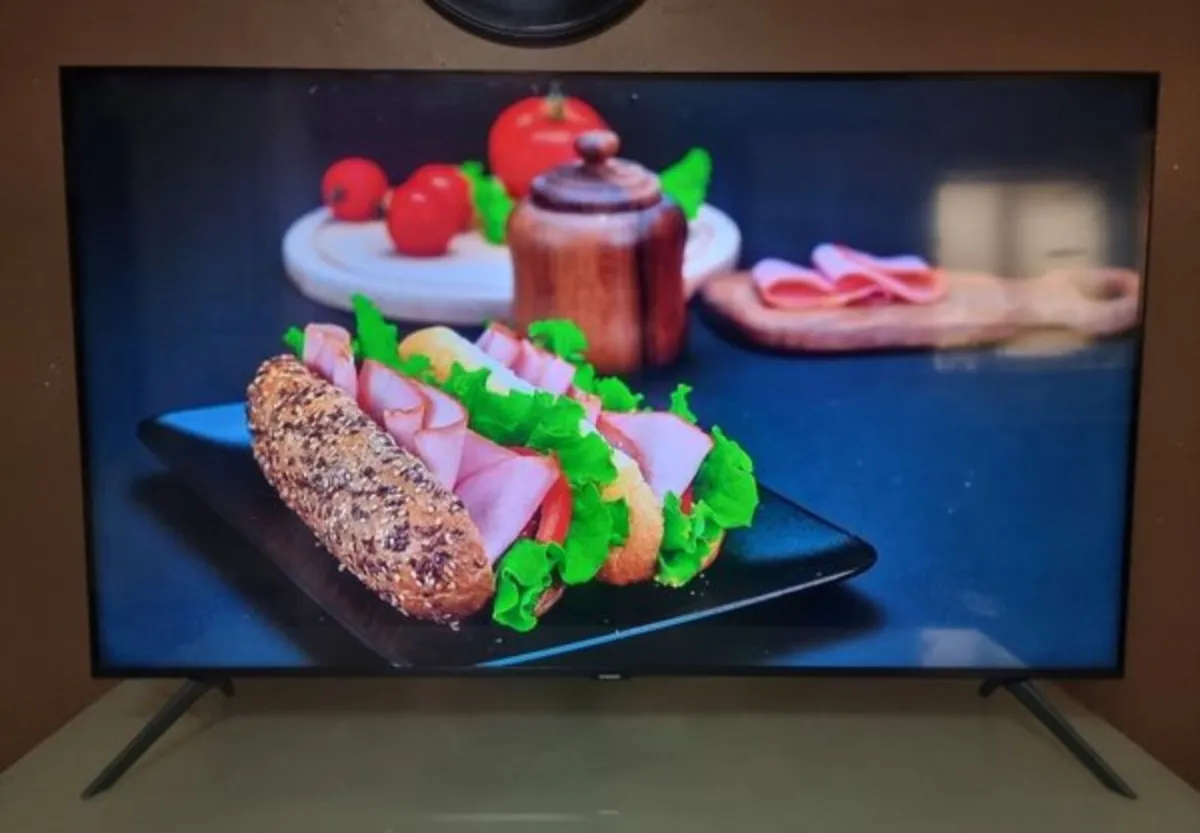55" Samsung Crystal 4K Quantum HDR Smart TV - Image 3