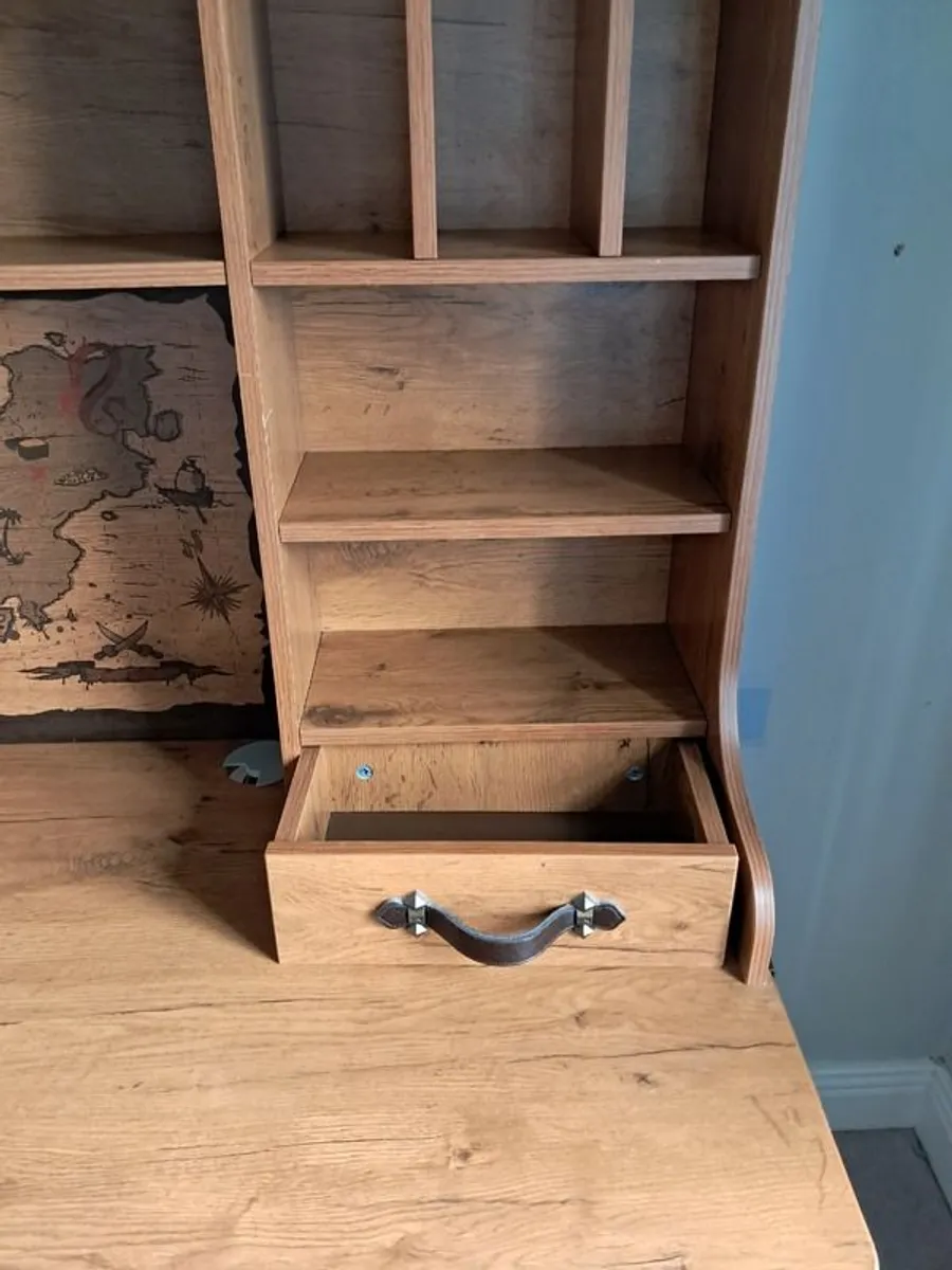 Kids pirate desk - Image 3