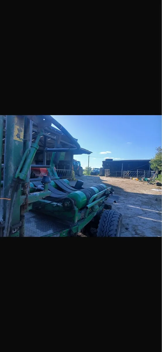 Mchale 991 high speed bale wrapper - Image 3