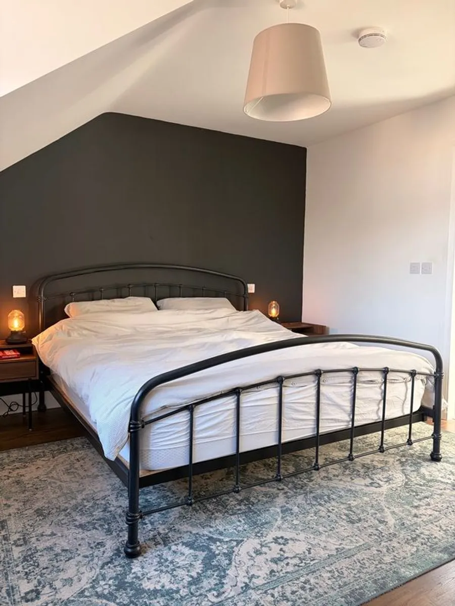 Metal Frame Superking Bed Frame - Image 4