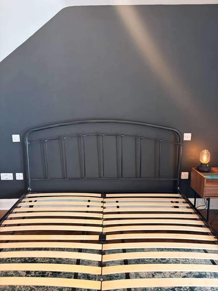 Metal Frame Superking Bed Frame - Image 2