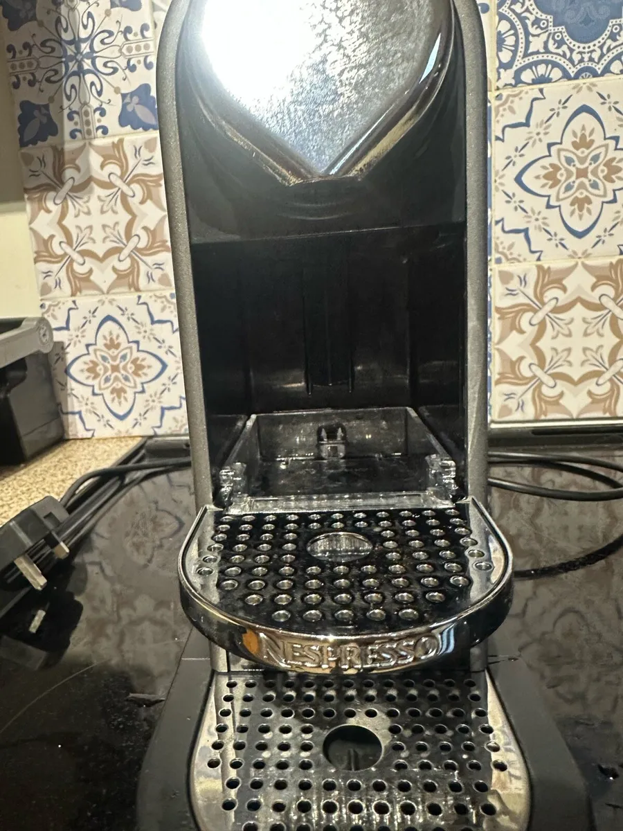 Nespresso coffee machine - Image 1