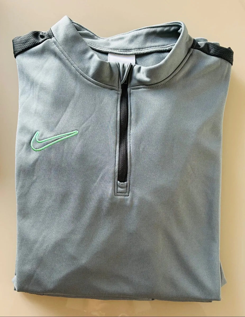 Boys Boys Nike 3 Piece Tracksuit YLG 13-15yrs - Image 3