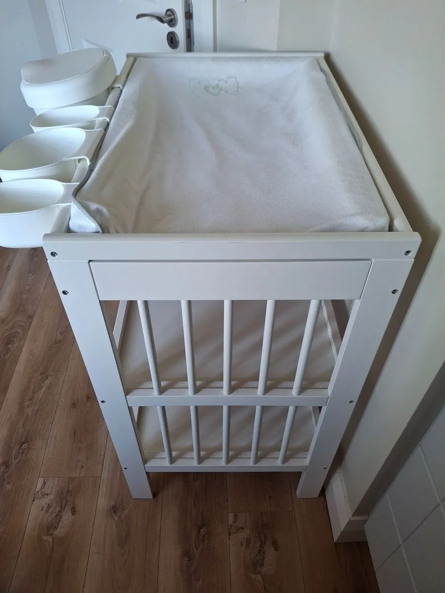 Changing Table - Image 2