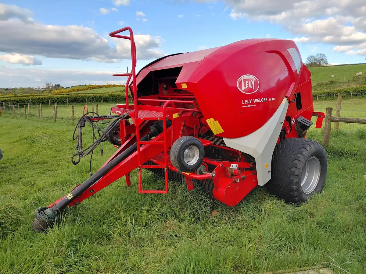 Lely welger baler - Image 2