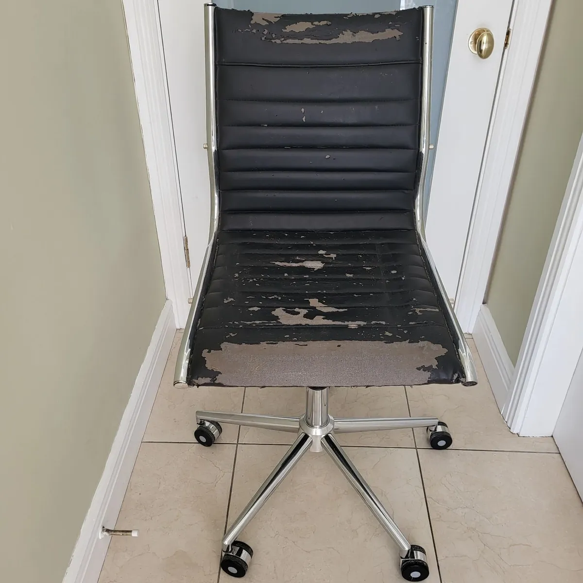 Home Office Chair - Image 1