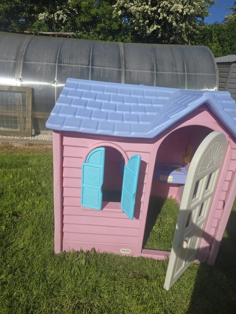 Children's Play House - Image 1