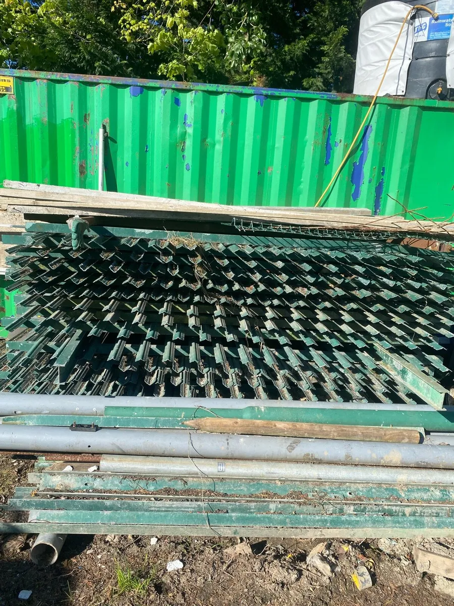 Commercial Fencing - Image 1