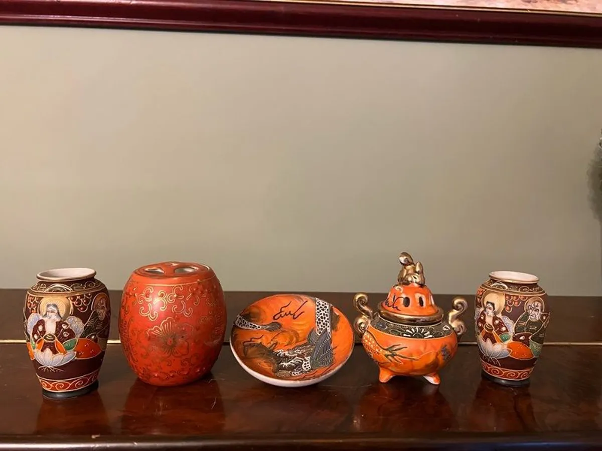 chinese collectables - Image 1