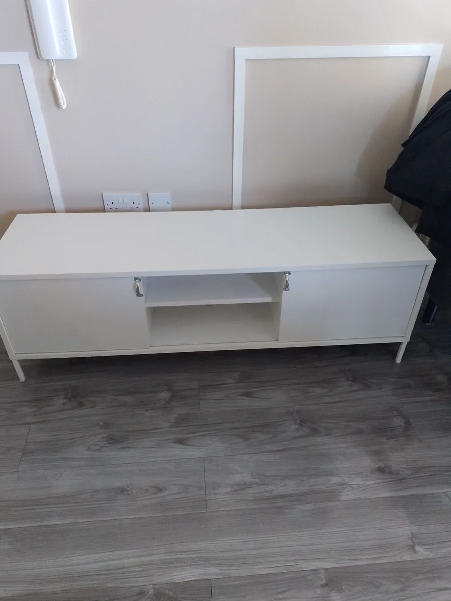 Tv stand/ storage - Image 1