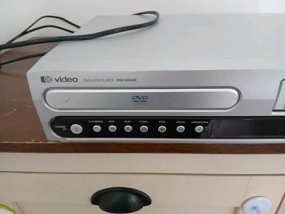 Pye dvd/vhs combo - Image 2