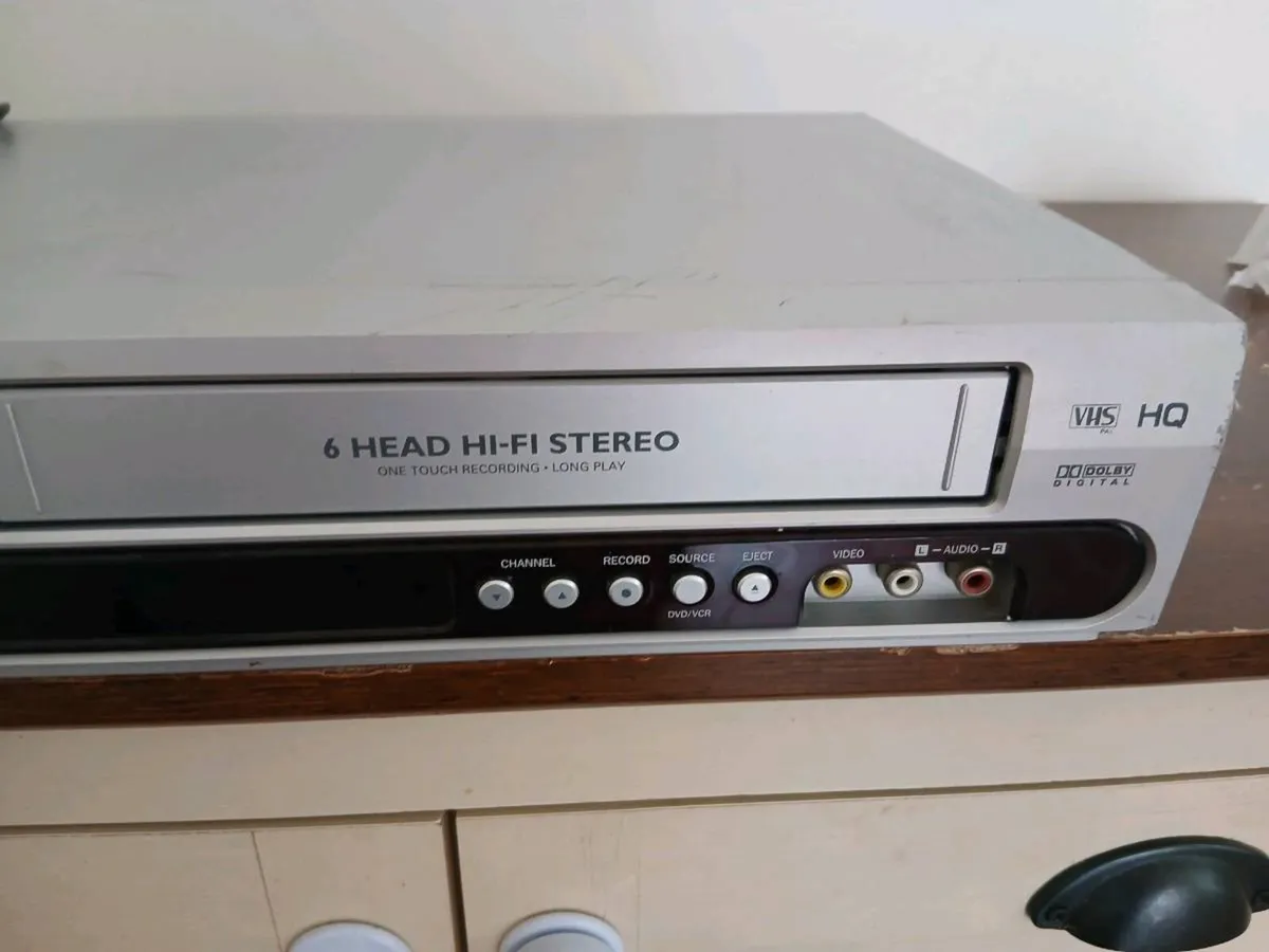 Pye dvd/vhs combo - Image 3