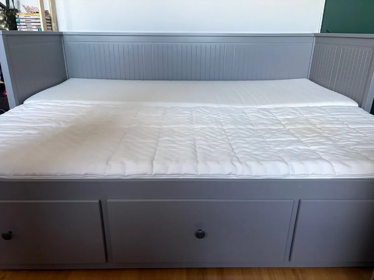 Bed - Image 3